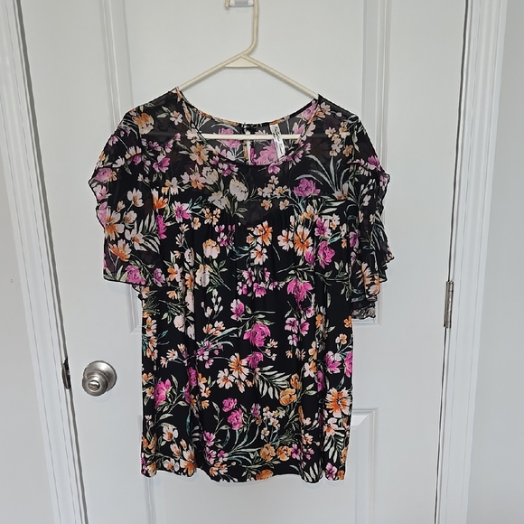 Perseption Tops - Floral Black Women's Top